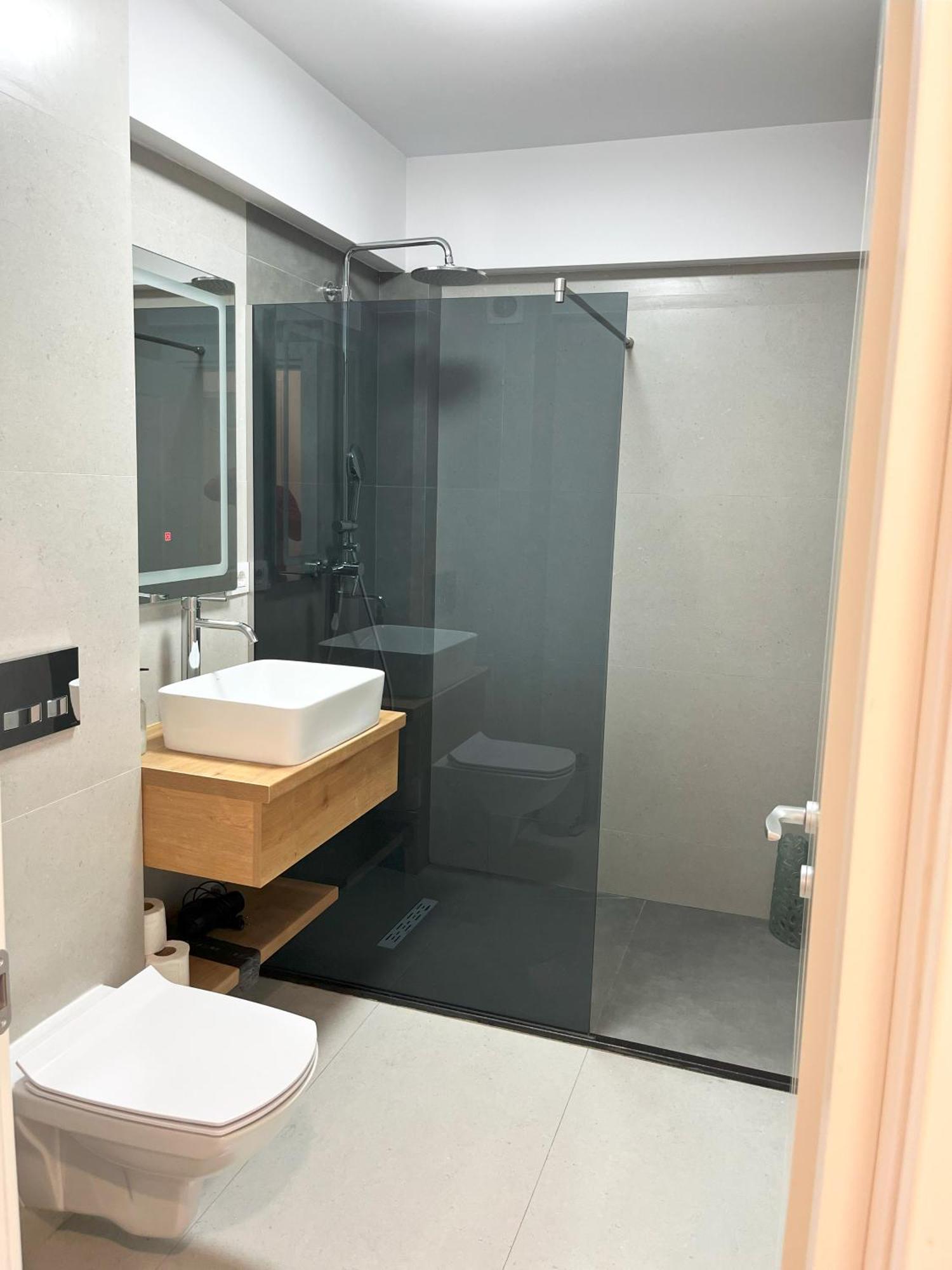 Confort Aparthotel Iasi Buitenkant foto